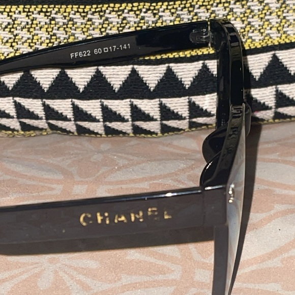 Sunglasses - Picture 2 of 6